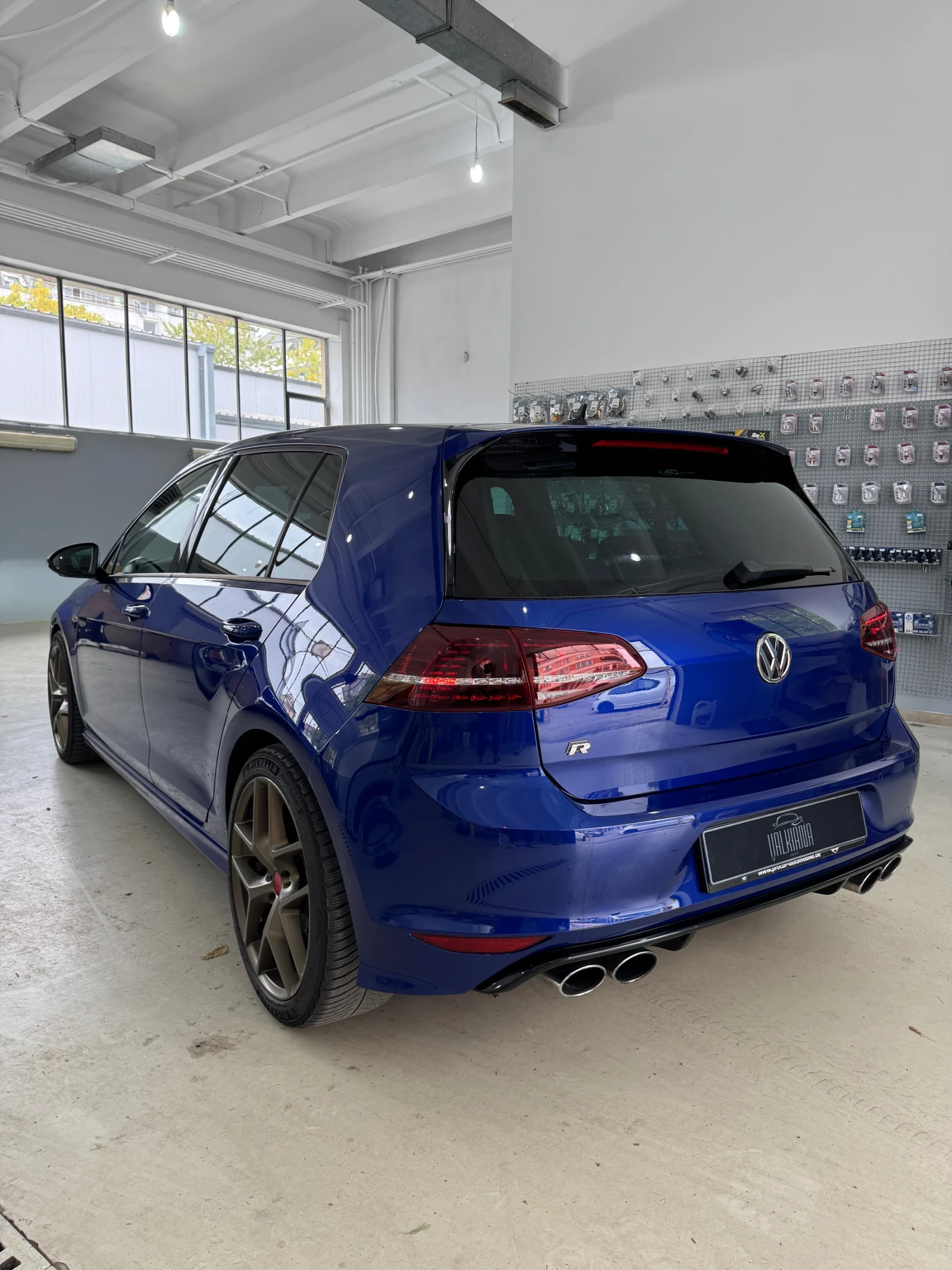 VW Golf VII R 2.0 tsi - изображение 9