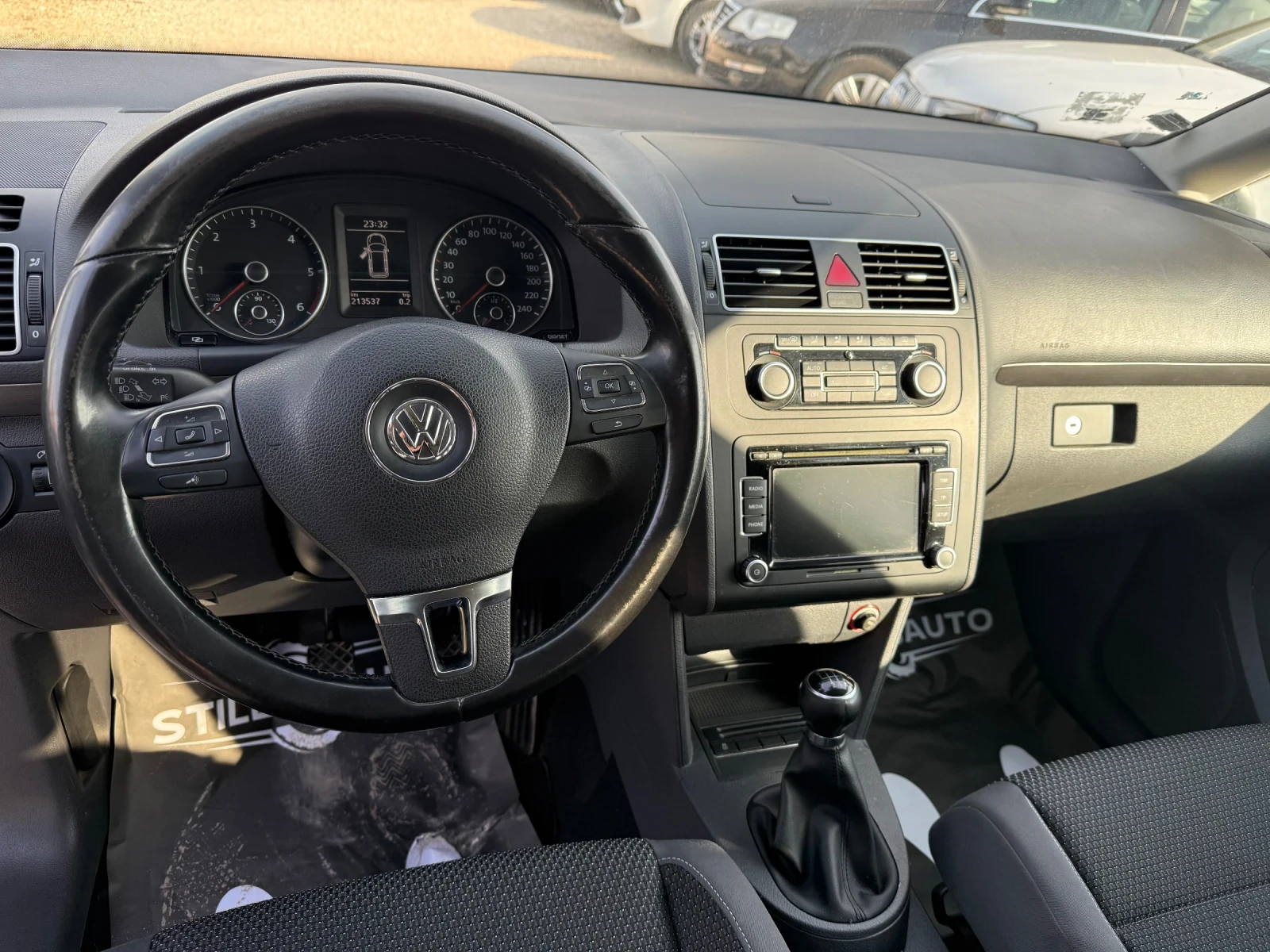 VW Touran ����� -7 ����� | Mobile.bg � ����������� 11