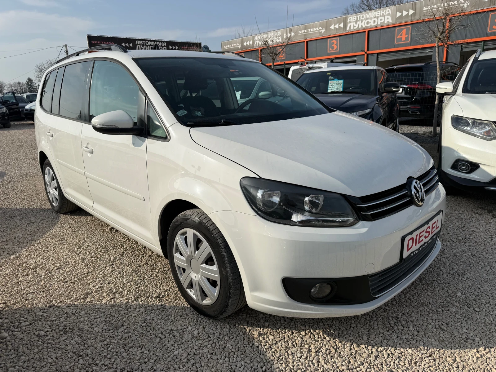 VW Touran Дизел -7 места