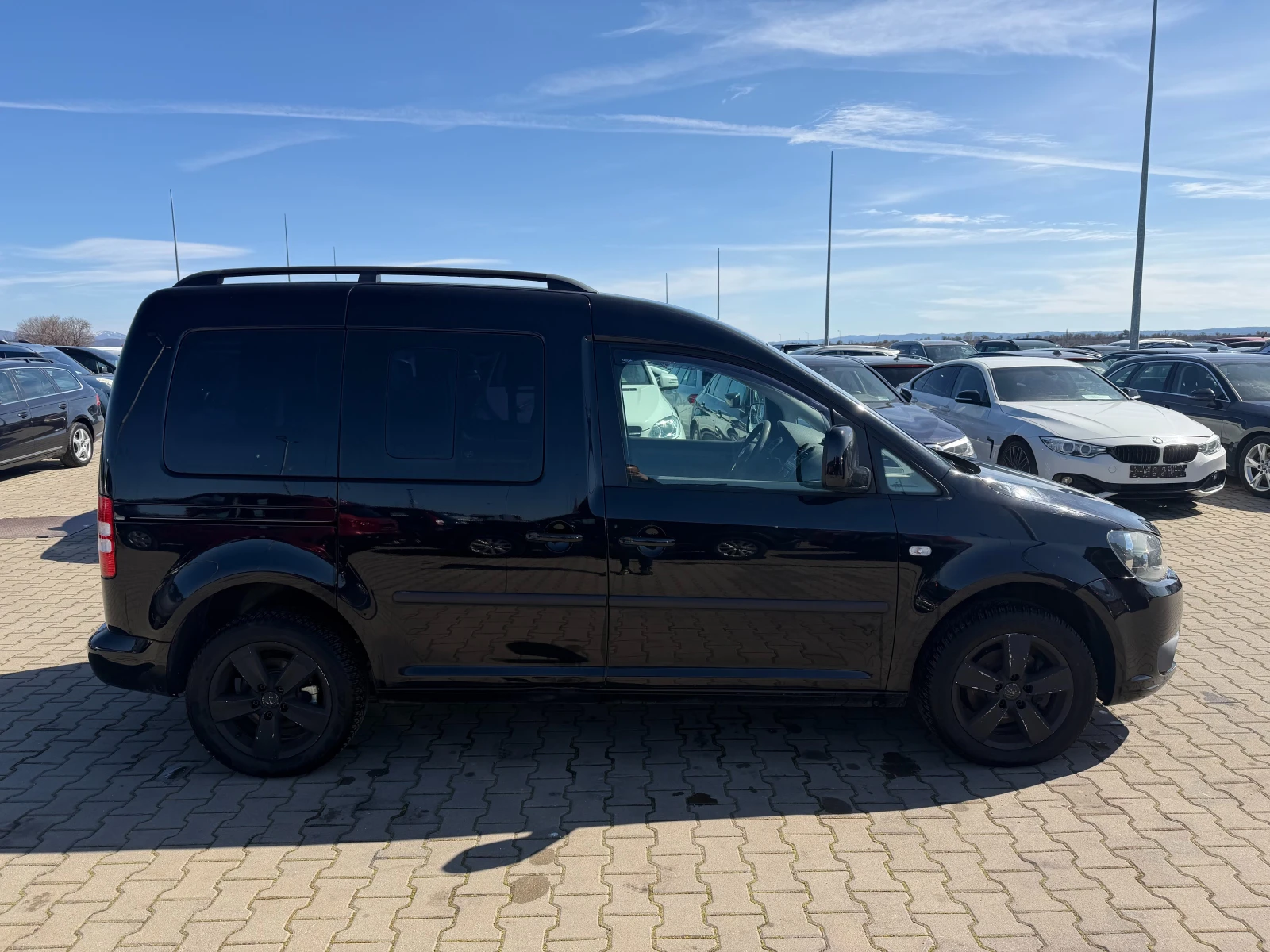 VW Caddy 1.6TDI 4+ 1 AVTOMAT/NAVI EURO 5 - изображение 5