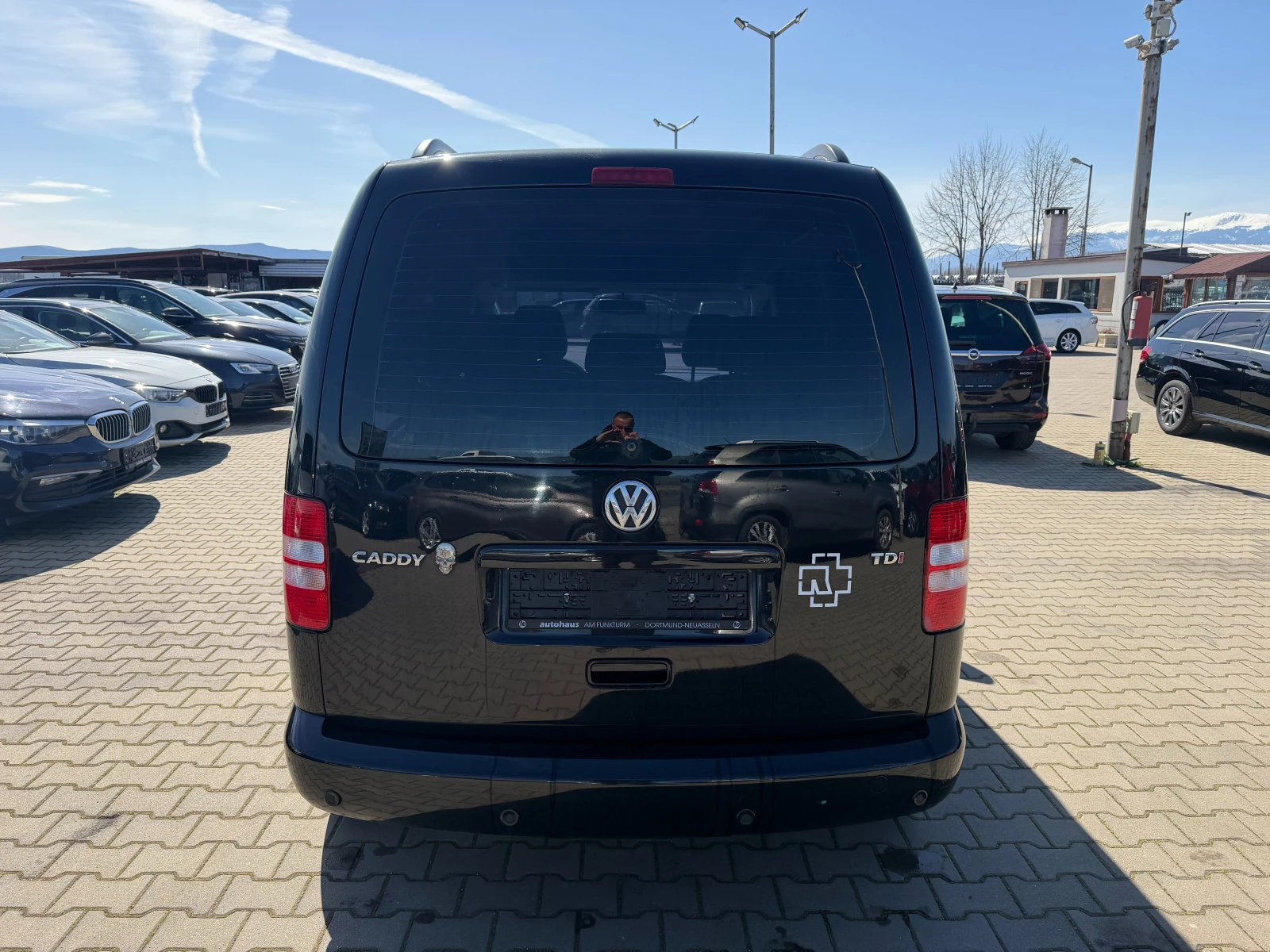 VW Caddy 1.6TDI 4+ 1 AVTOMAT/NAVI EURO 5 - изображение 7