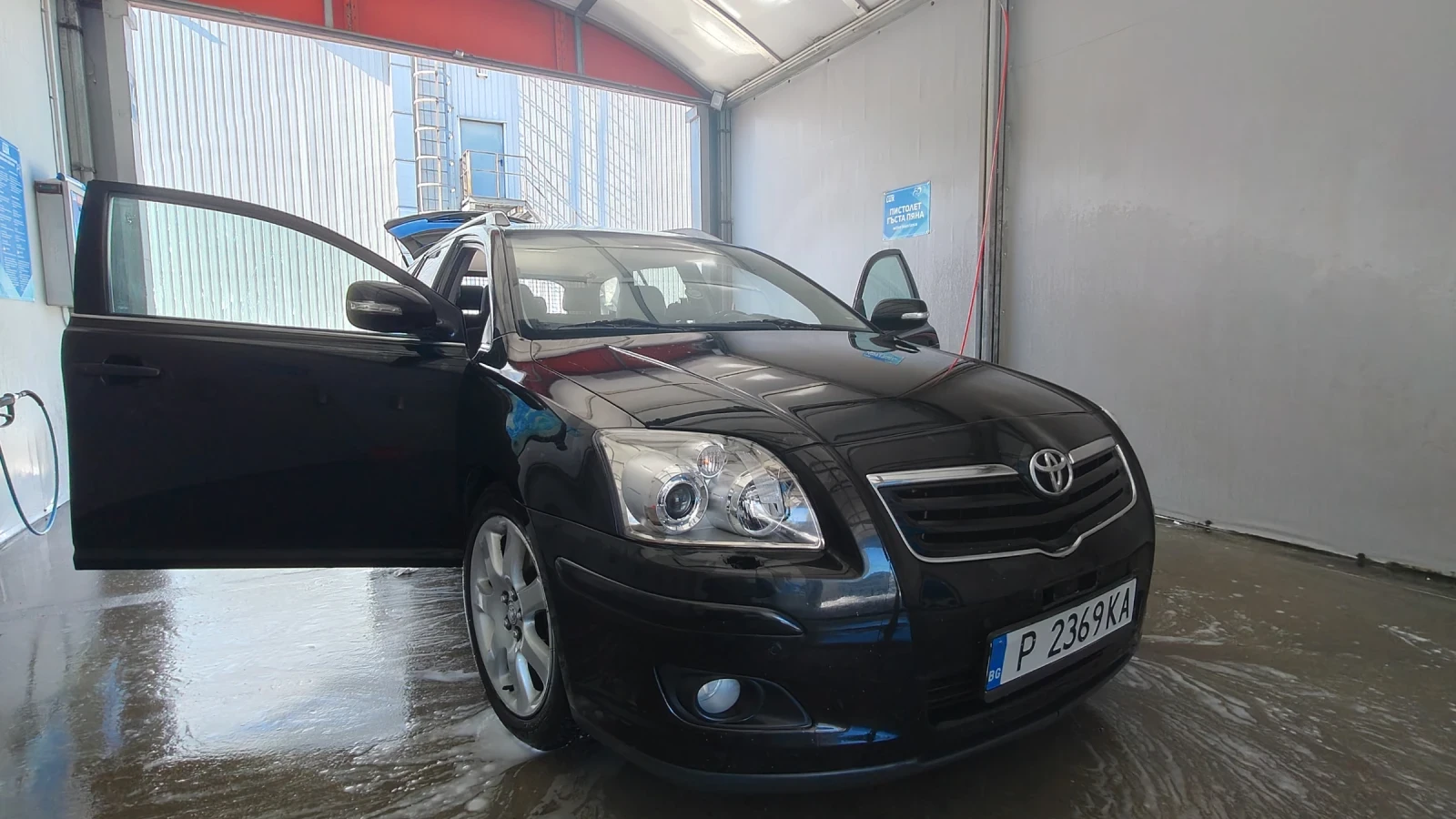Toyota Avensis, снимка 4 - Автомобили и джипове - 53849598