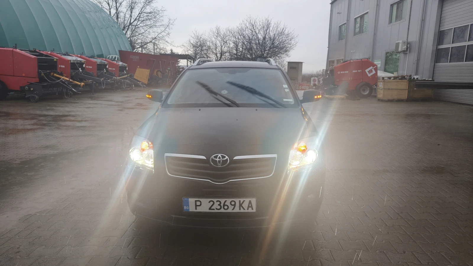 Toyota Avensis, снимка 8 - Автомобили и джипове - 53849598