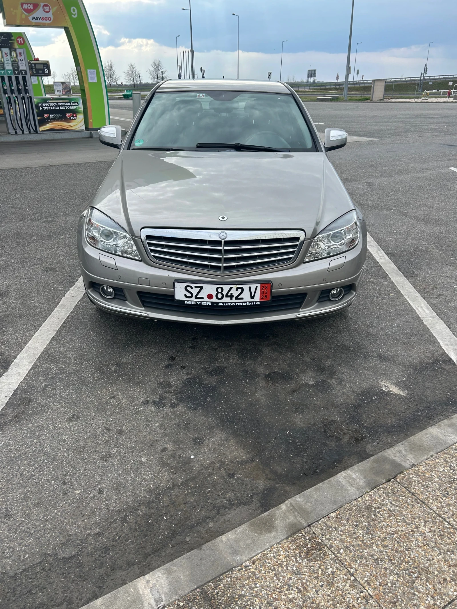 Mercedes-Benz C 220