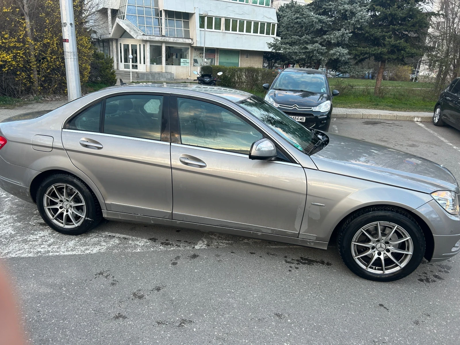 Mercedes-Benz C 220, снимка 3 - Автомобили и джипове - 53989093