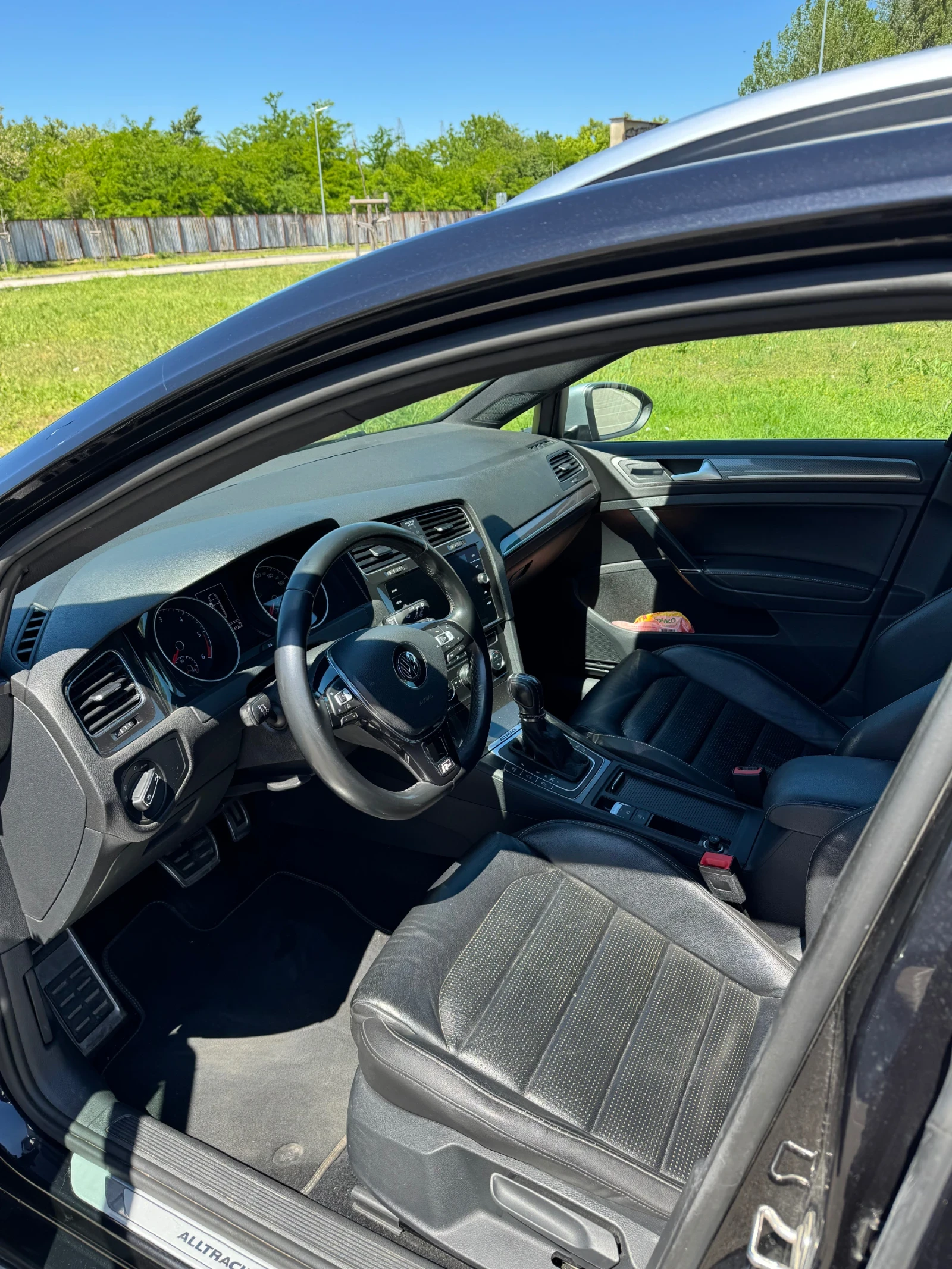 VW Alltrack Golf 7.5 2.0 TDI DSG 4x4 184 hp , снимка 8 - Автомобили и джипове - 54599242