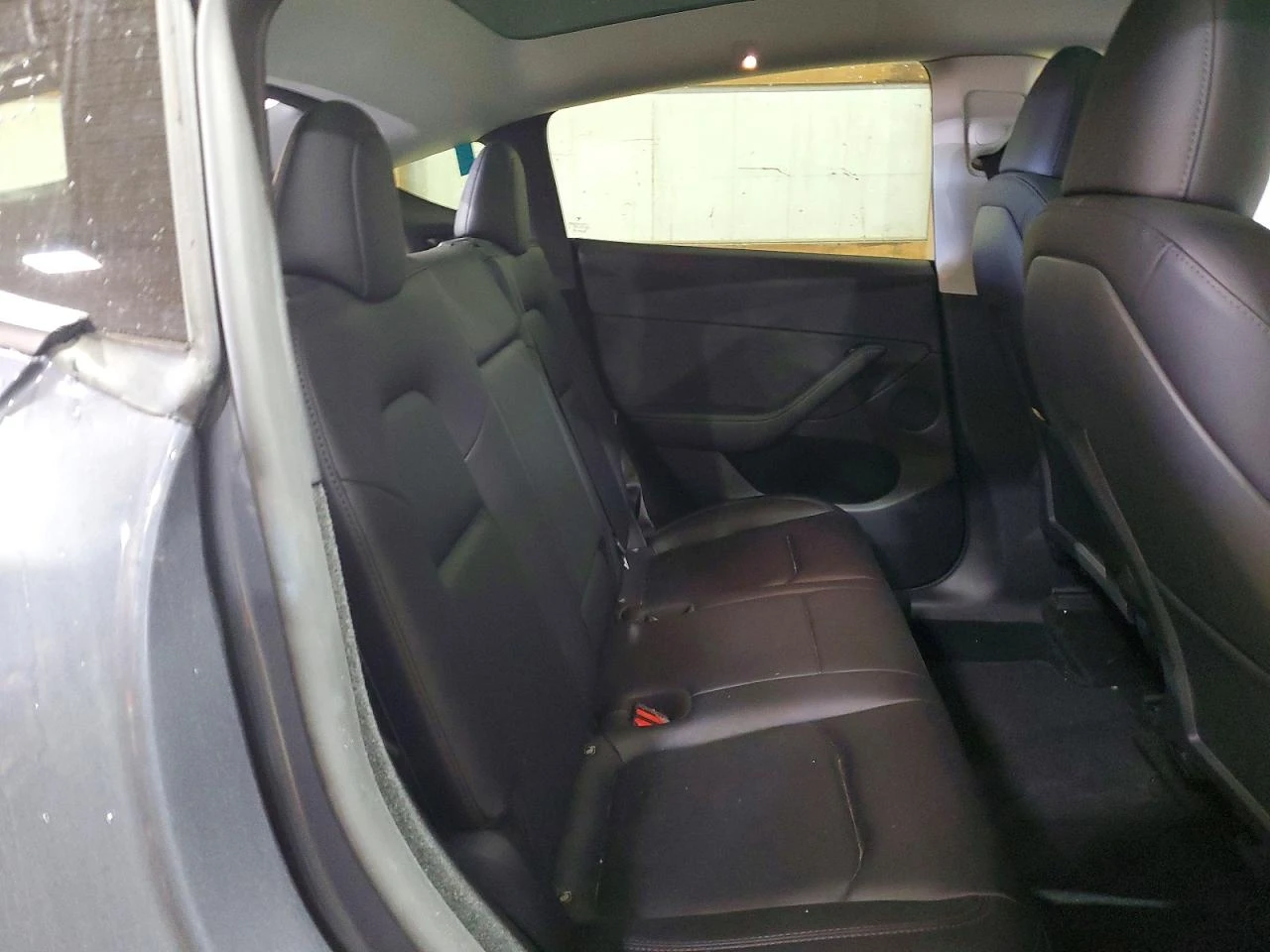 Tesla Model Y | Mobile.bg � ����������� 10