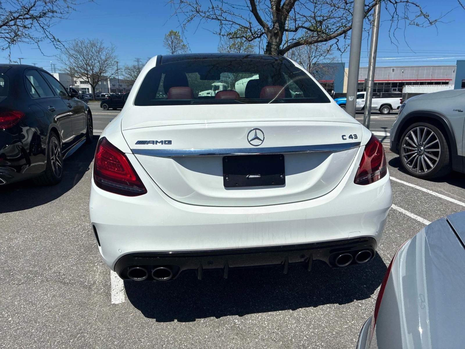 Mercedes-Benz C 43 AMG ДИСТРОНИК * ПОДГРЕВ * ПАНОРАМА * BURMESTER, снимка 4 - Автомобили и джипове - 54803329