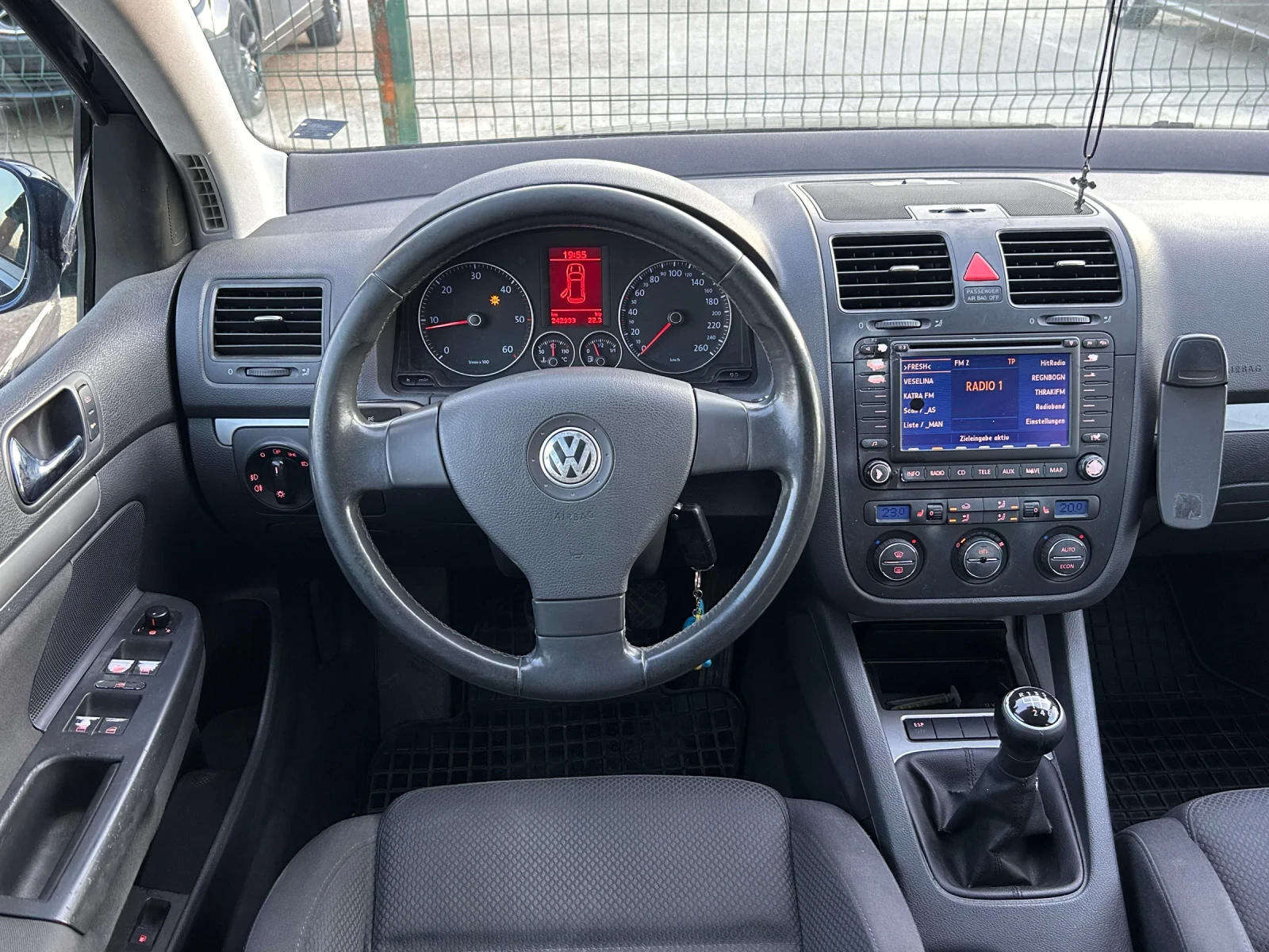 VW Golf, снимка 11 - Автомобили и джипове - 55742872