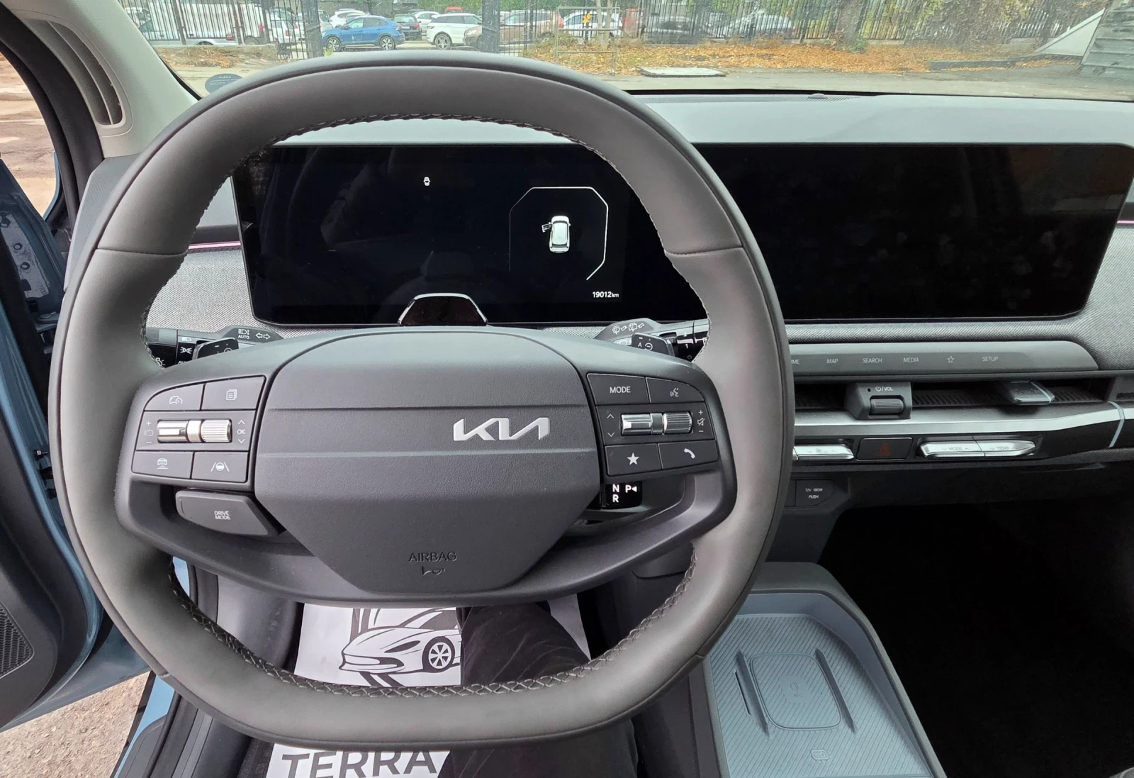 Kia EV3 81.4KWh/Long Range/Сервизна Книжка, снимка 11 - Автомобили и джипове - 56712354