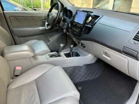 Toyota Hilux 3.0 Auto История, снимка 11