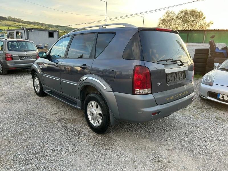 SsangYong Rexton, снимка 5 - Автомобили и джипове - 45280829