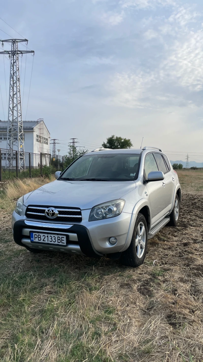 Toyota Rav4, снимка 2 - Автомобили и джипове - 46792040