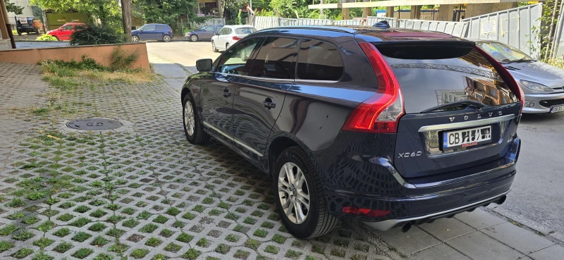 Volvo XC60 T5, снимка 7 - Автомобили и джипове - 47960023