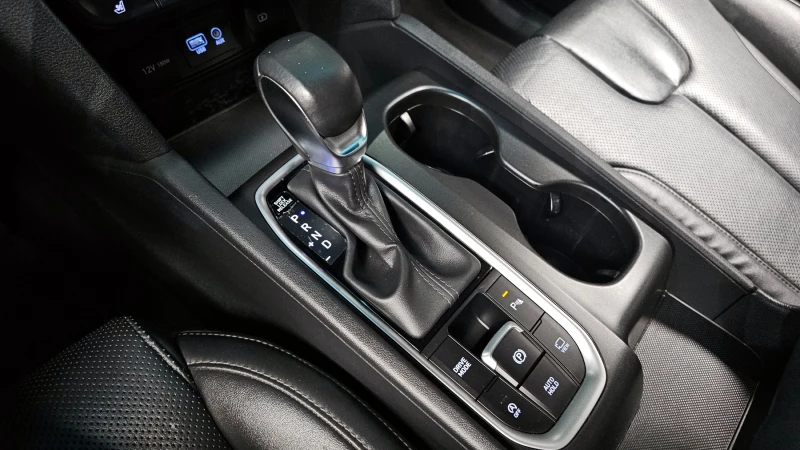 Hyundai Santa fe 2.0 2WD EXCLUSIVE autogeorge.com , снимка 8 - Автомобили и джипове - 52148932