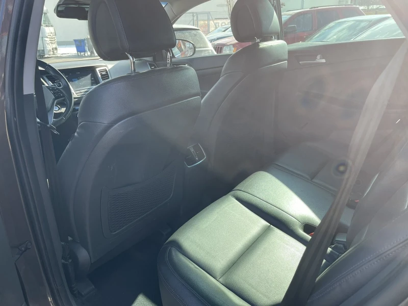 Hyundai Tucson, снимка 6 - Автомобили и джипове - 52681140