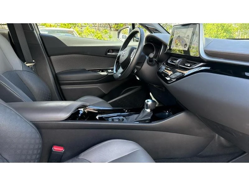 Toyota C-HR 2.0 HSD LOUNGE - изображение 6