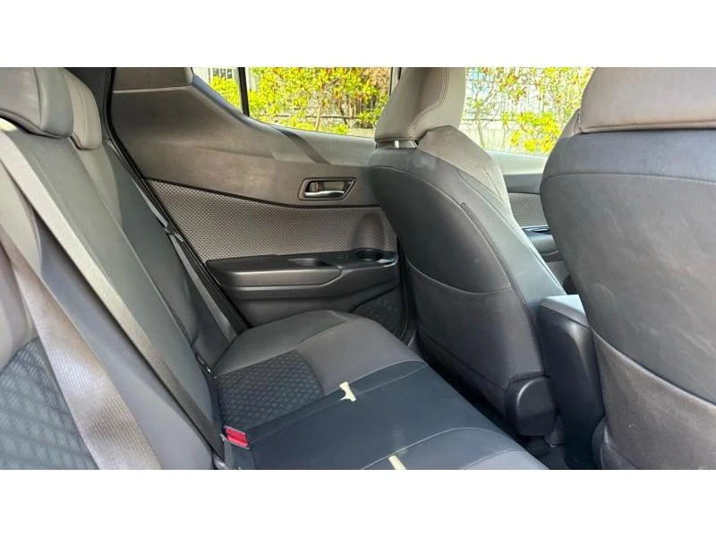 Toyota C-HR 2.0 HSD LOUNGE - изображение 7