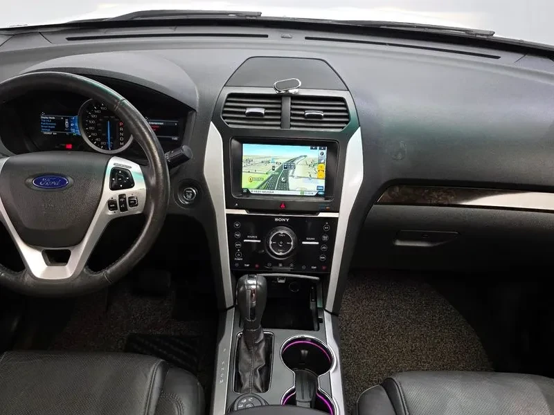 Ford Explorer 3.5 AWD - САМО 30% АВАНС, снимка 14 - Автомобили и джипове - 56368603