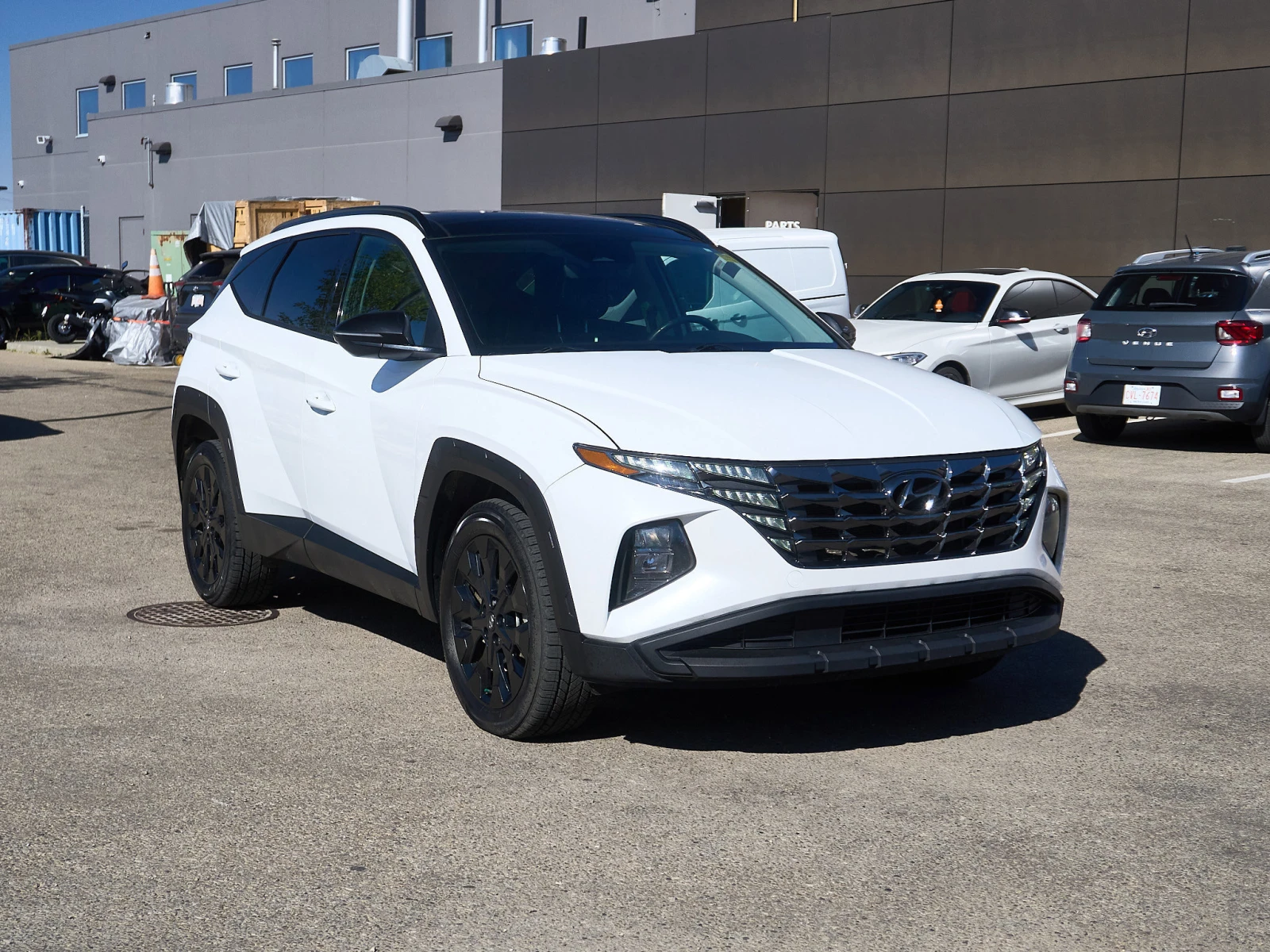 Hyundai Tucson 2022* URBAN EDITION* AWD* DISTRONIK* PANO - изображение 3