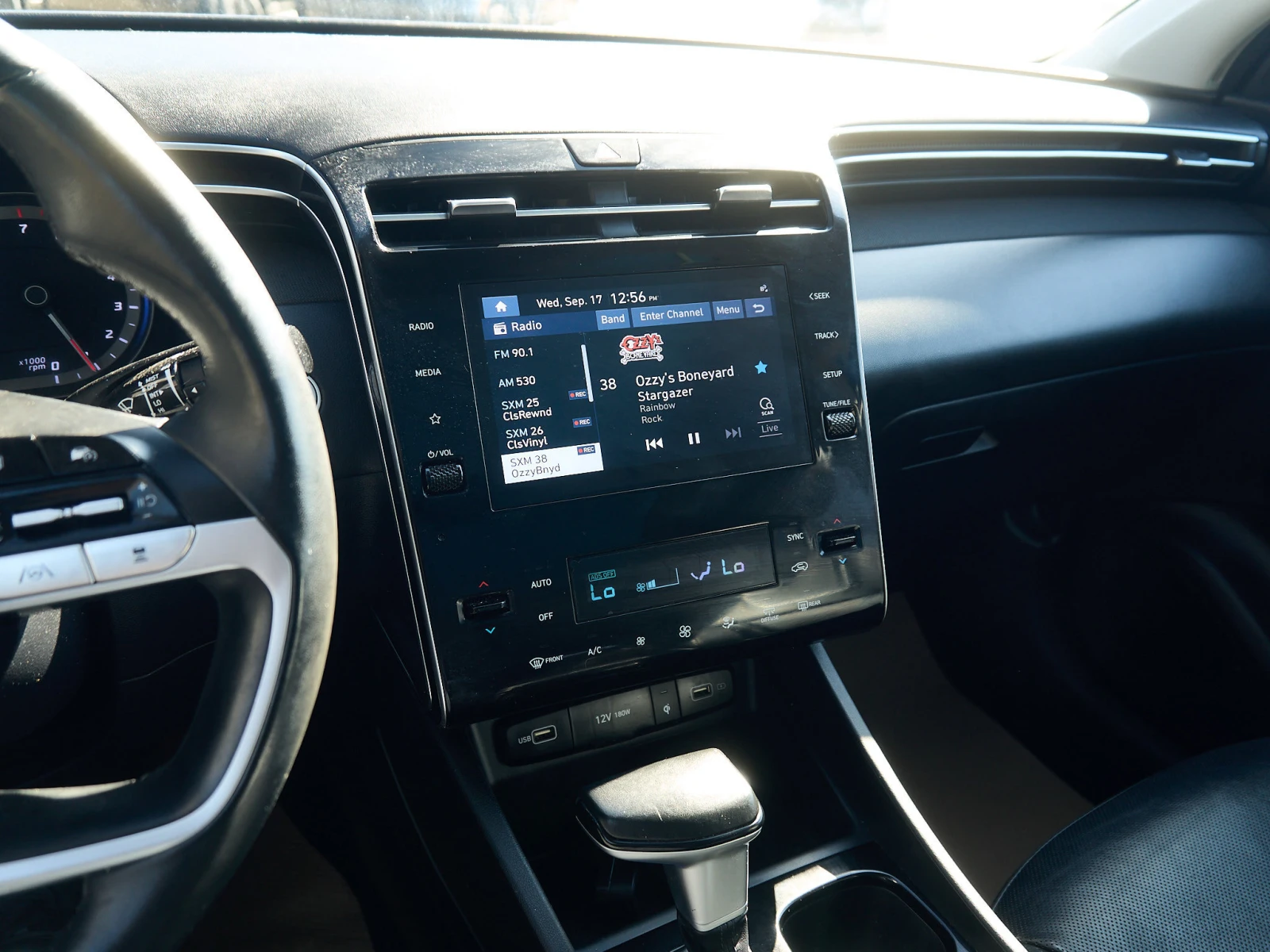 Hyundai Tucson 2022* URBAN EDITION* AWD* DISTRONIK* PANO - изображение 10