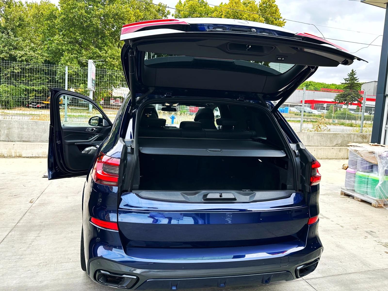 BMW X5 40d M-sport, Bowers&Wilkins, Soft-close, Integral - изображение 6