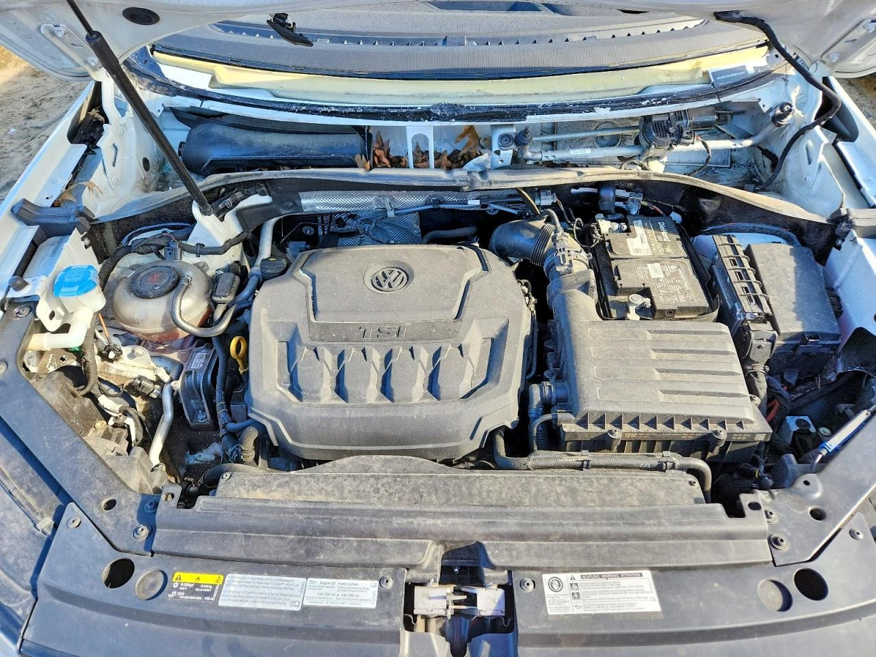 VW Tiguan 2.0l Volkswagen Se, снимка 12 - Автомобили и джипове - 54272965