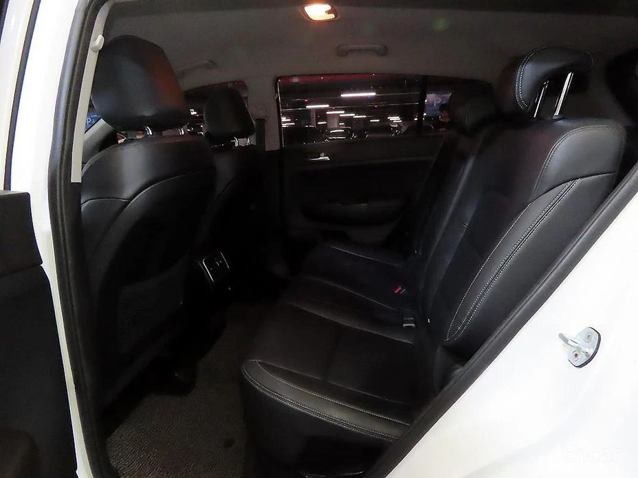 Kia Sportage, снимка 7 - Автомобили и джипове - 54391147