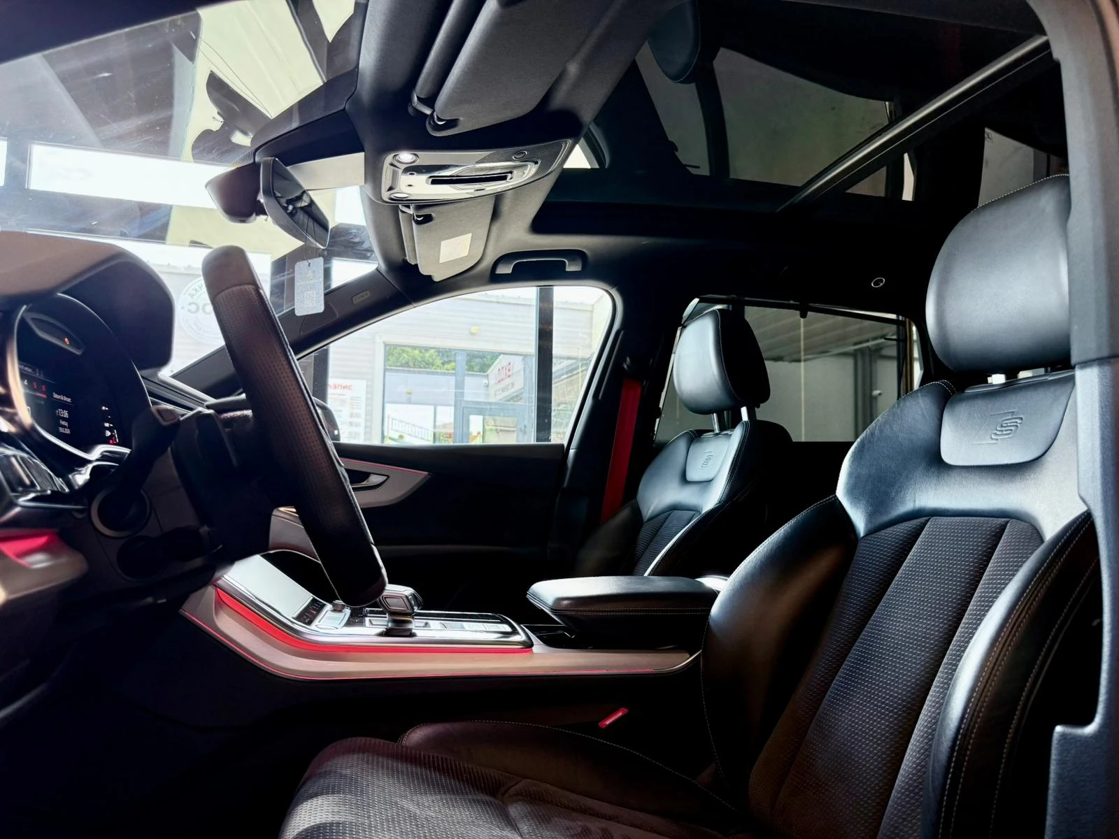 Audi SQ7 Quattro* Bose* Pano* Laser* Лизинг , снимка 8 - Автомобили и джипове - 54970143