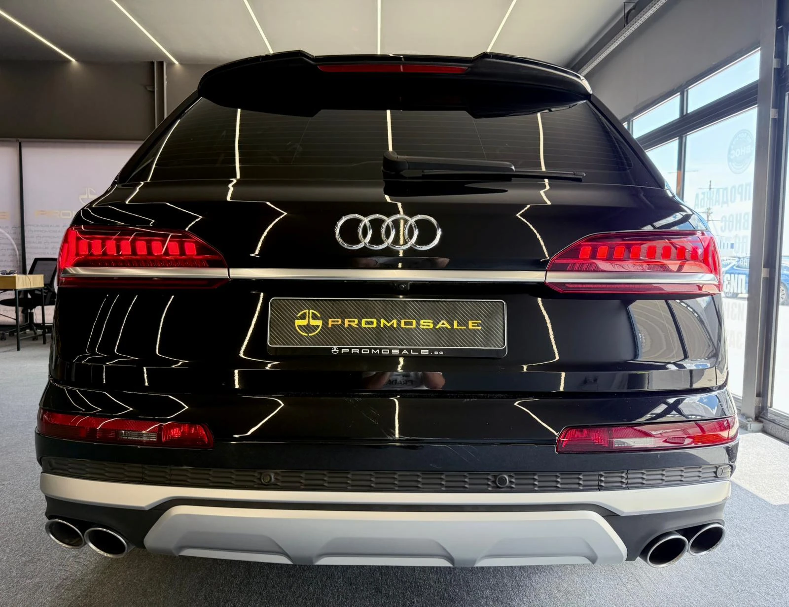Audi SQ7 Quattro* Bose* Pano* Laser* Лизинг , снимка 5 - Автомобили и джипове - 54970143