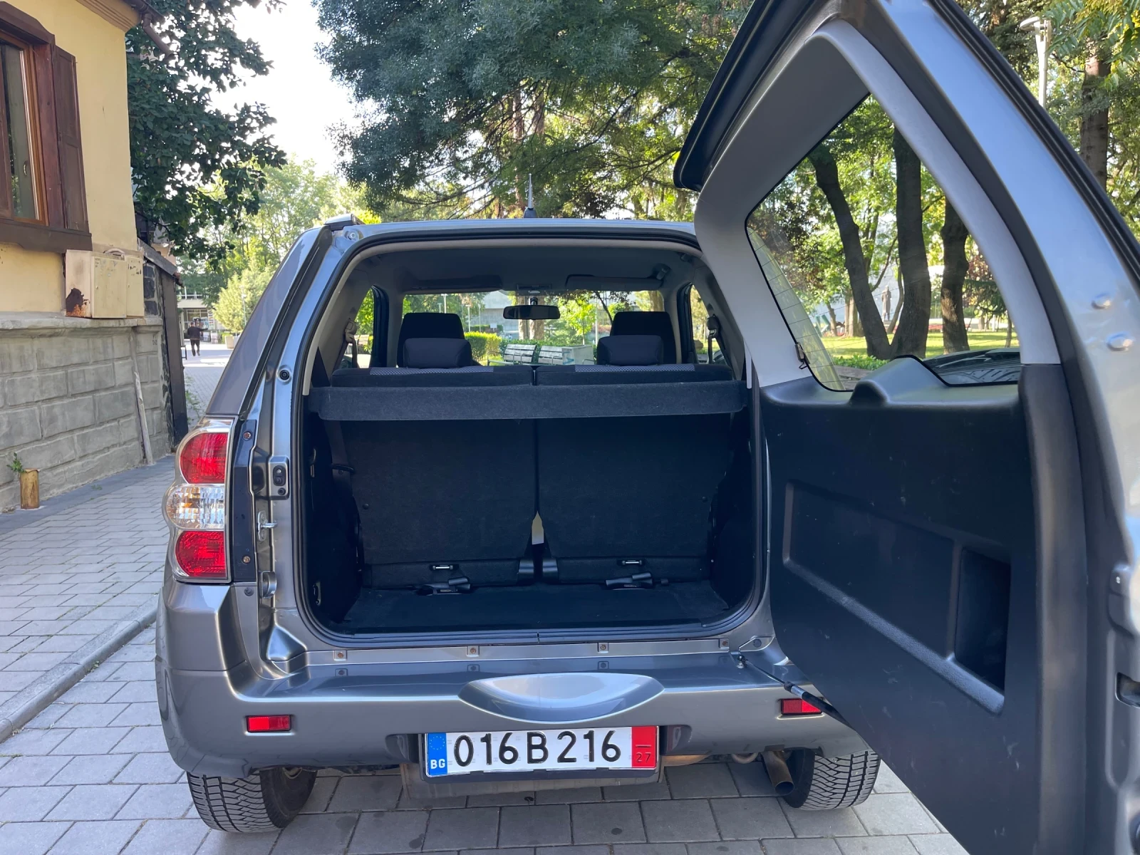 Suzuki Grand vitara * EURO 4* ИТАЛИЯ* БЕЗ РЪЖДА* КЛИМАТРОНИК* НОВ ВНОС, снимка 8 - Автомобили и джипове - 55270581