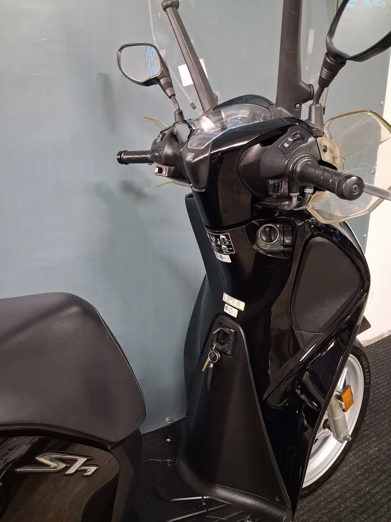Honda Sh 150i ABS LED KEY LESS, снимка 9 - Мотоциклети и мототехника - 52044164