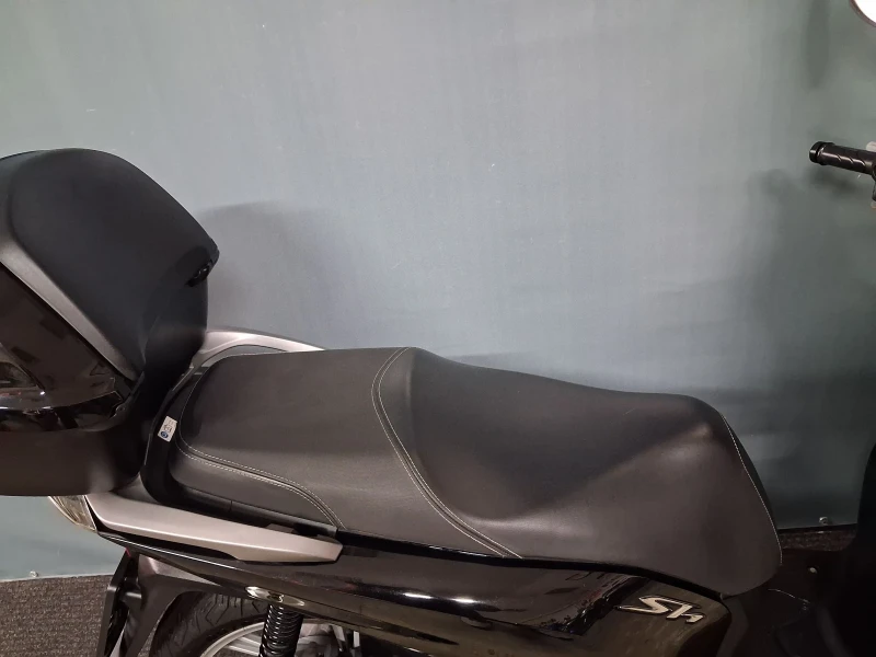 Honda Sh 150i ABS LED KEY LESS, снимка 10 - Мотоциклети и мототехника - 52044164