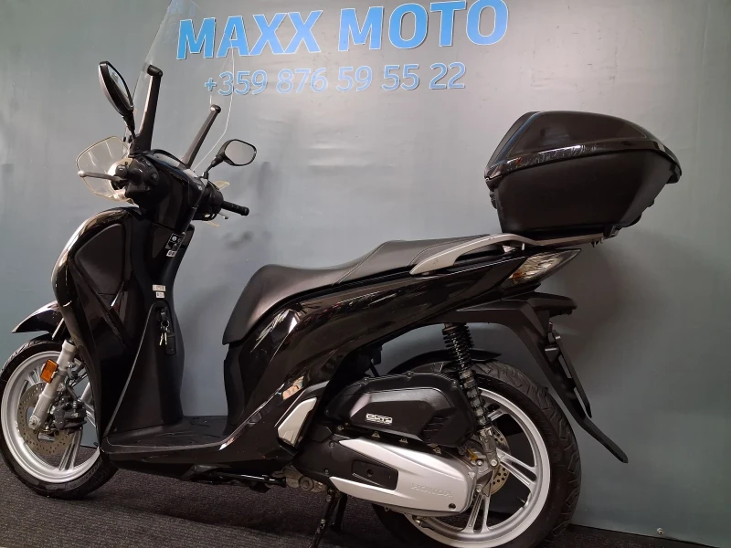 Honda Sh 150i ABS LED KEY LESS, снимка 5 - Мотоциклети и мототехника - 52044164