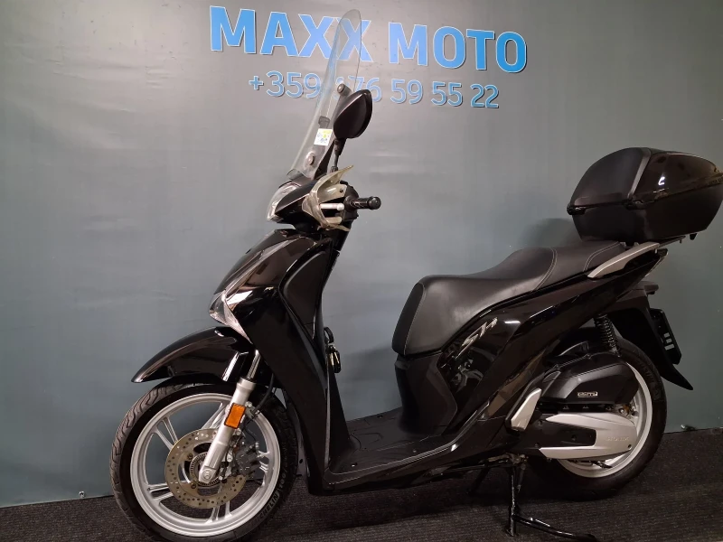 Honda Sh 150i ABS LED KEY LESS, снимка 3 - Мотоциклети и мототехника - 52044164