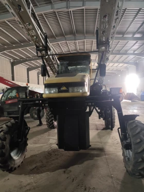 Самоходна пръскачка Challenger, снимка 3