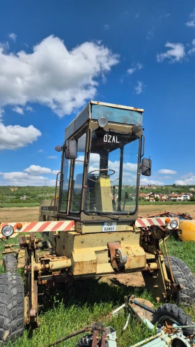 Комбайн Fortschritt E303, снимка 3