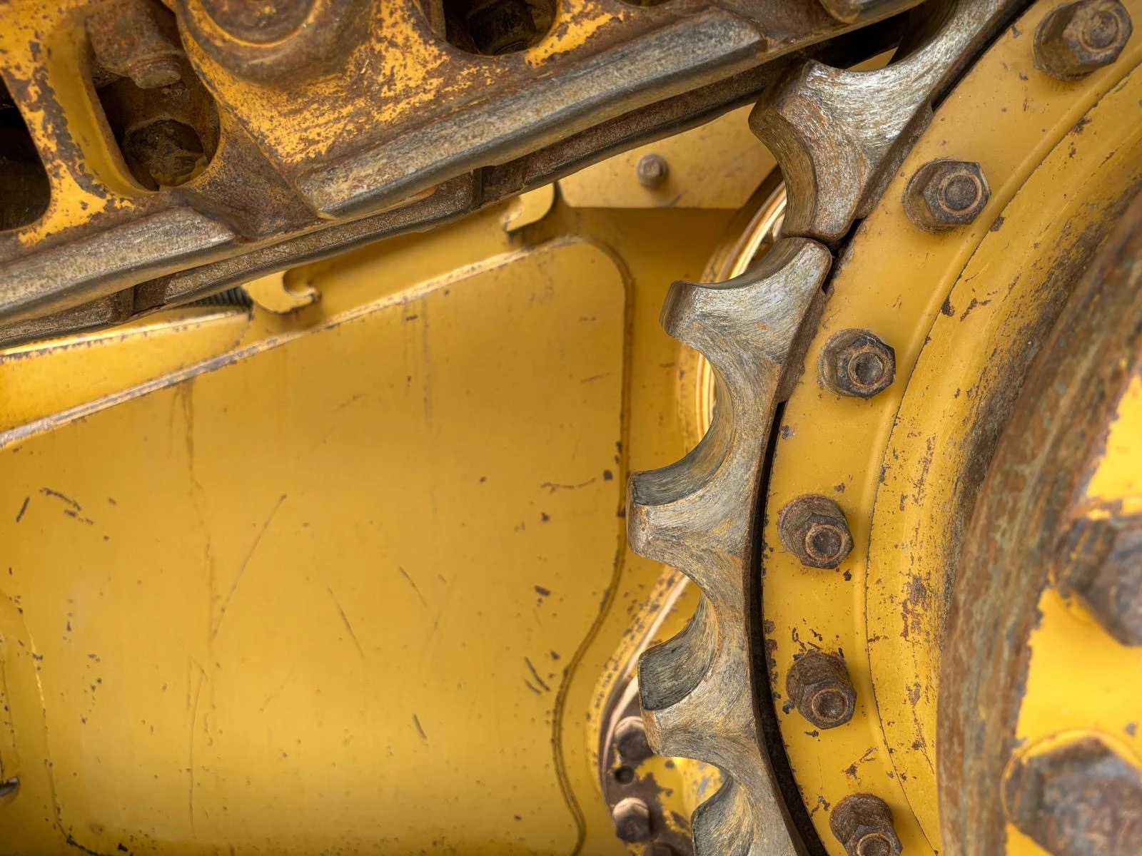 Булдозер Cat D6N LGP ЗГЪВАЕМО ГРЕБЛО + РИПЕР ЛИЗИНГ, снимка 4 - Индустриална техника - 54722274