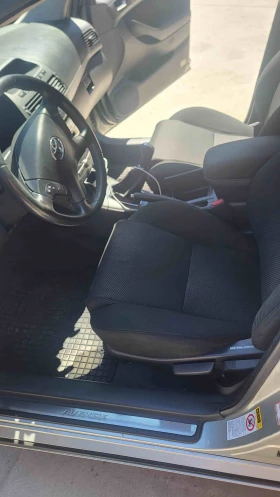 Toyota Avensis 1.8, снимка 2