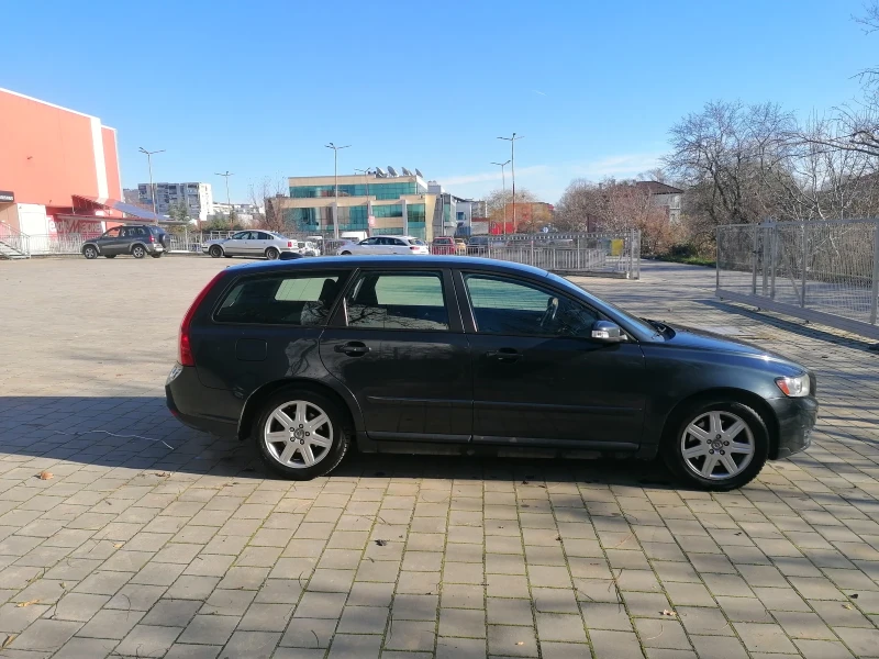 Volvo V50 2.4 FACE Автоматик, ГАЗ ИНЖ., снимка 4 - Автомобили и джипове - 48367197