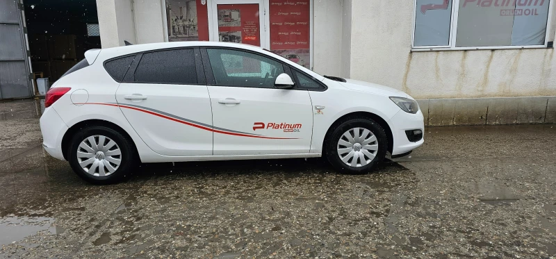 Opel Astra 1.7 CDTI, снимка 2 - Автомобили и джипове - 49585175