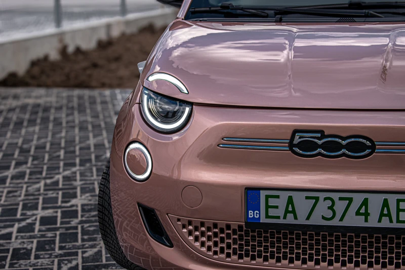 Fiat 500 42Kwh Long Range ТОП !!! Собствен лизинг , снимка 3 - Автомобили и джипове - 52385513