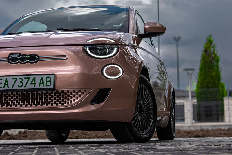 Fiat 500 42Kwh Long Range ТОП !!! Собствен лизинг , снимка 2 - Автомобили и джипове - 52385513