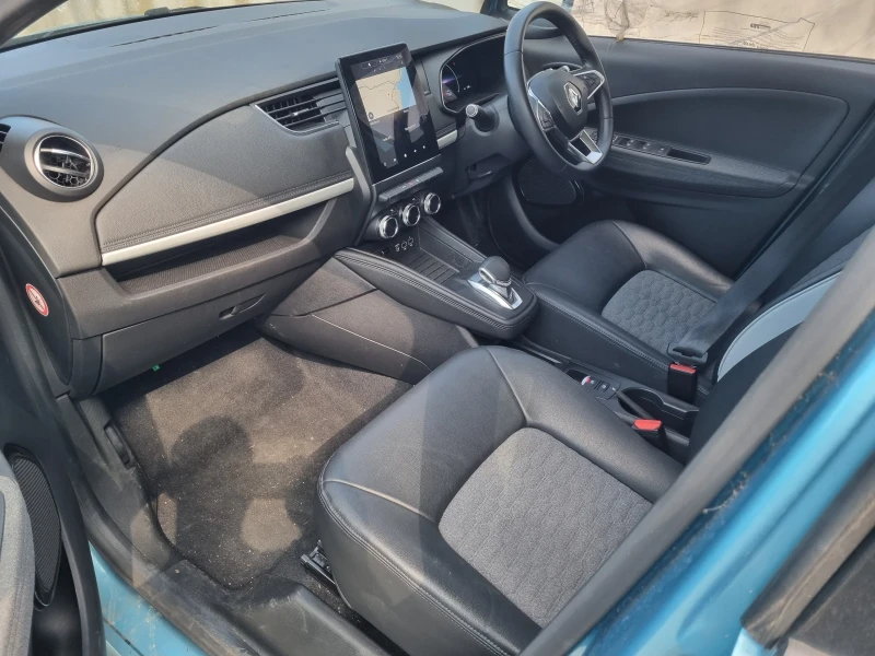 Renault Zoe R135, снимка 6 - Автомобили и джипове - 52291610