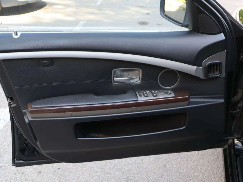 BMW 730 d/Adaptive Drive/Soft Close/PDC/, снимка 8 - Автомобили и джипове - 51499592