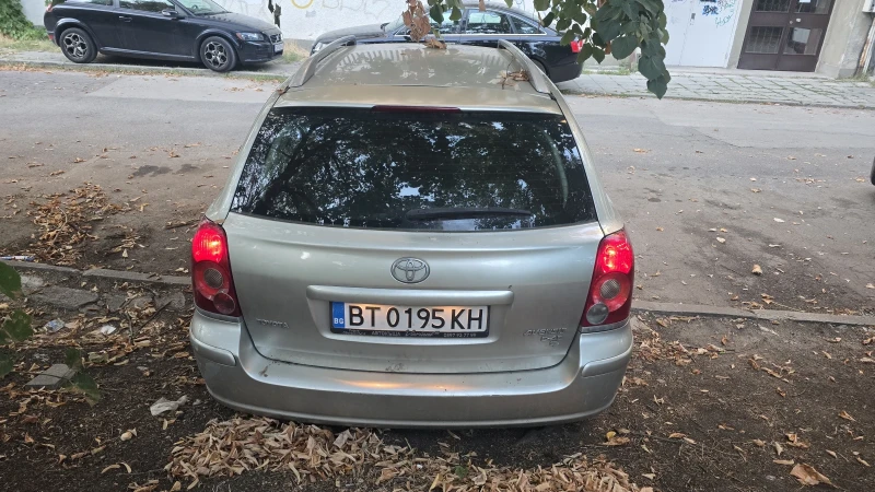 Toyota Avensis, снимка 4 - Автомобили и джипове - 52449491