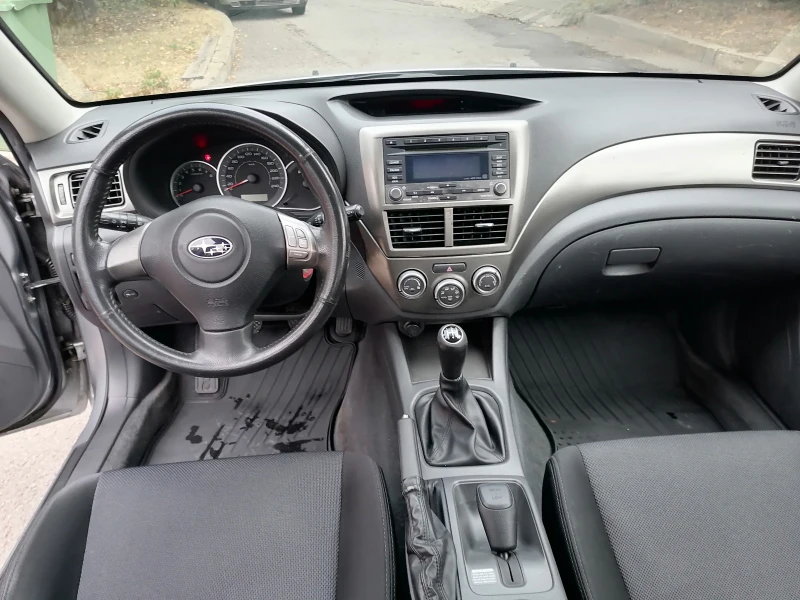 Subaru Impreza 2.0 16 v, снимка 13 - Автомобили и джипове - 51839946