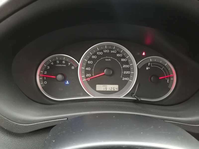 Subaru Impreza 2.0 16 v, снимка 16 - Автомобили и джипове - 51839946