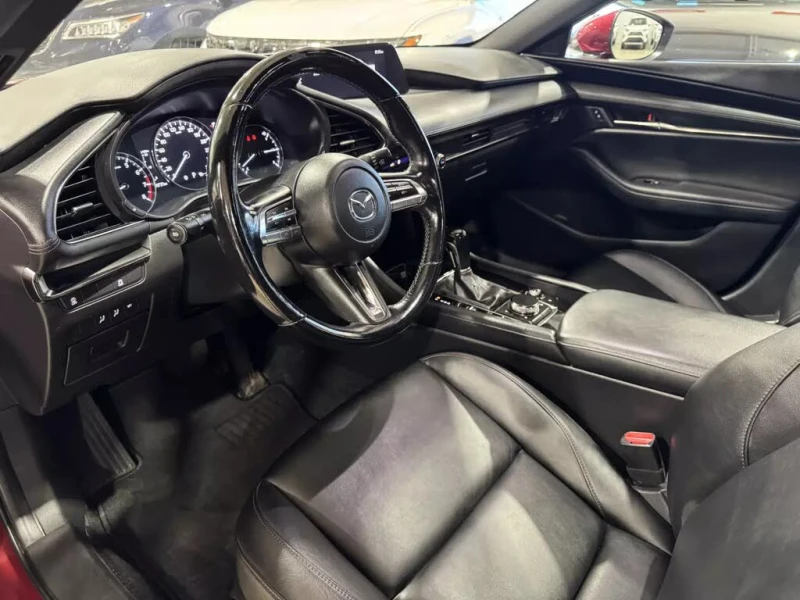 Mazda 3 KEYLESS* ПАНОРАМА* ПОДГРЕВ* КОЖА* КАМЕРА* , снимка 7 - Автомобили и джипове - 52483253