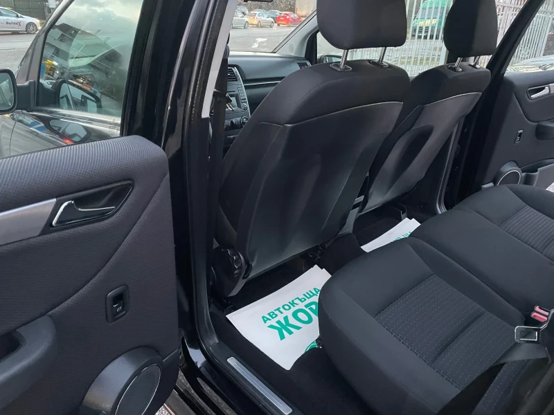 Mercedes-Benz B 200 АВТОМАТ, ПАРКТРОНИК, PREMIUM , снимка 11 - Автомобили и джипове - 52495349